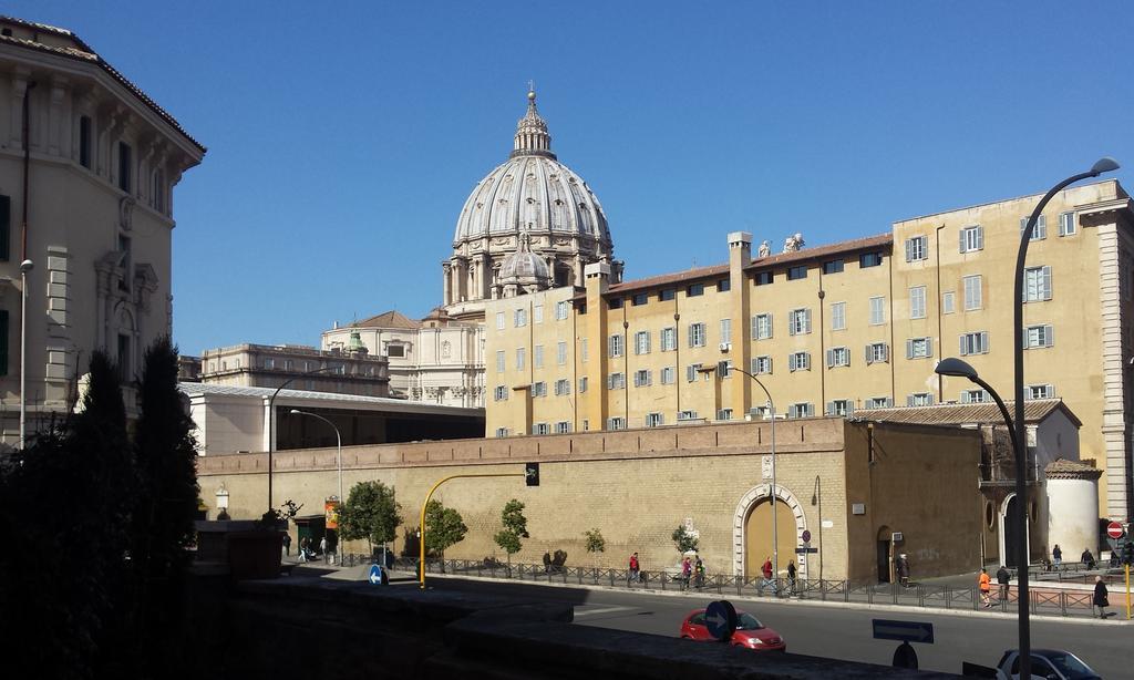 Steps From The Vatican Guesthouse Exterior photo